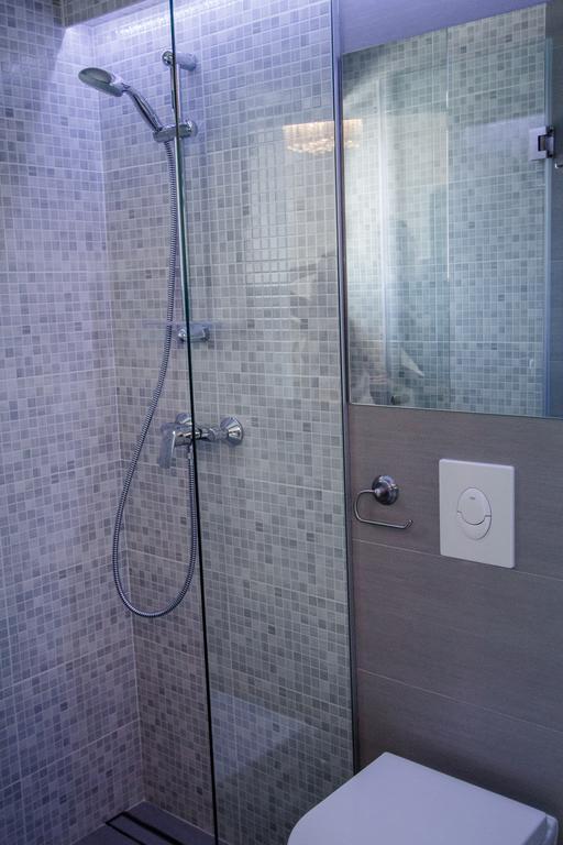 Luxury Studio Apartment White Sensation Водице Экстерьер фото