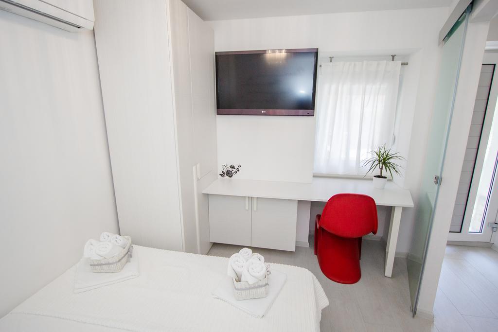 Luxury Studio Apartment White Sensation Водице Экстерьер фото